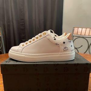 Women’s  Low Top Sneakers in Visetos and Leather White